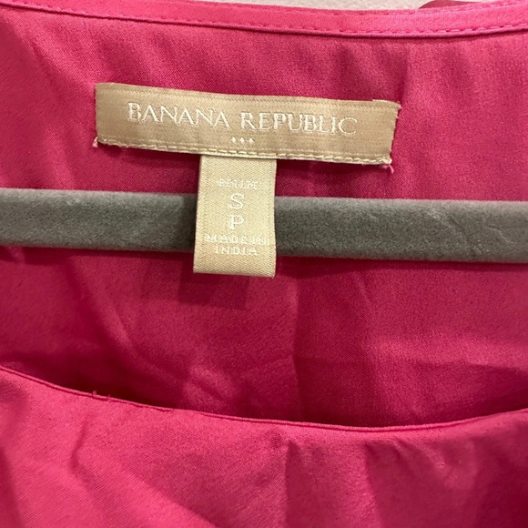 Banana republic pink petite blouse| size small - Picture 2 of 4